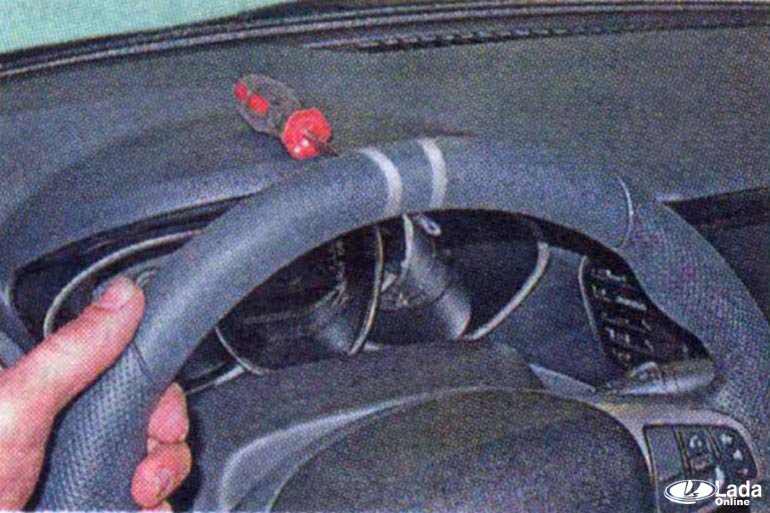 Как выявить неисправности рулевого управления Lada Vesta и XRAY