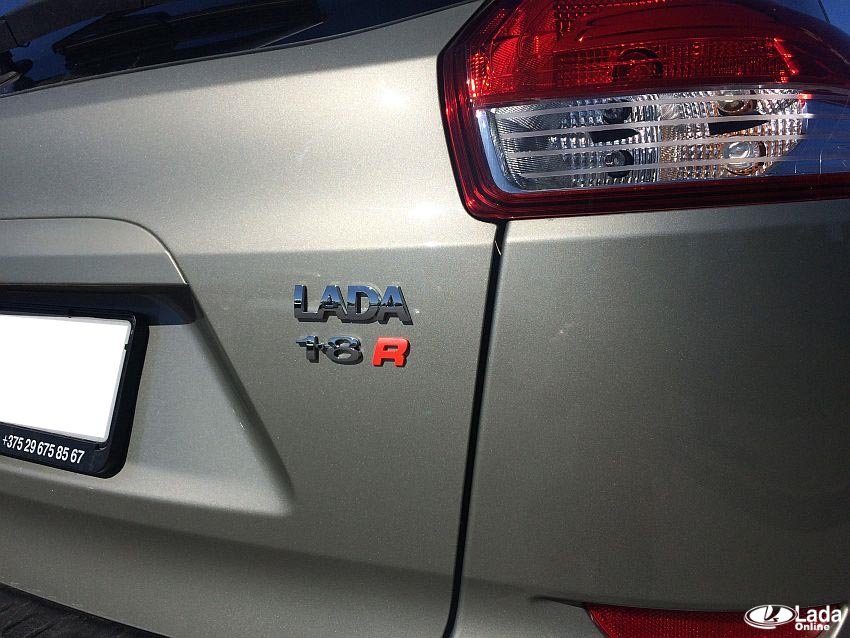 Как снять логотипы с кузова Lada XRAY