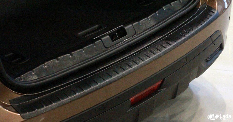Установка накладок багажника (на бампер и порог) Lada XRAY