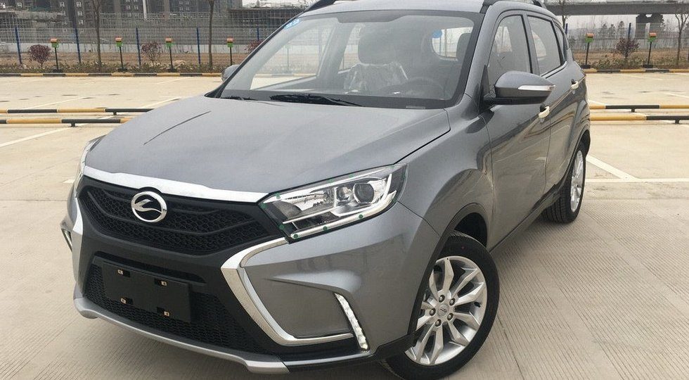Китайцы опять скопировали дизайн Lada XRay