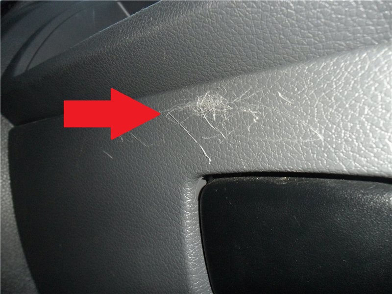 Удаление царапин с пластика в салоне автомобиля