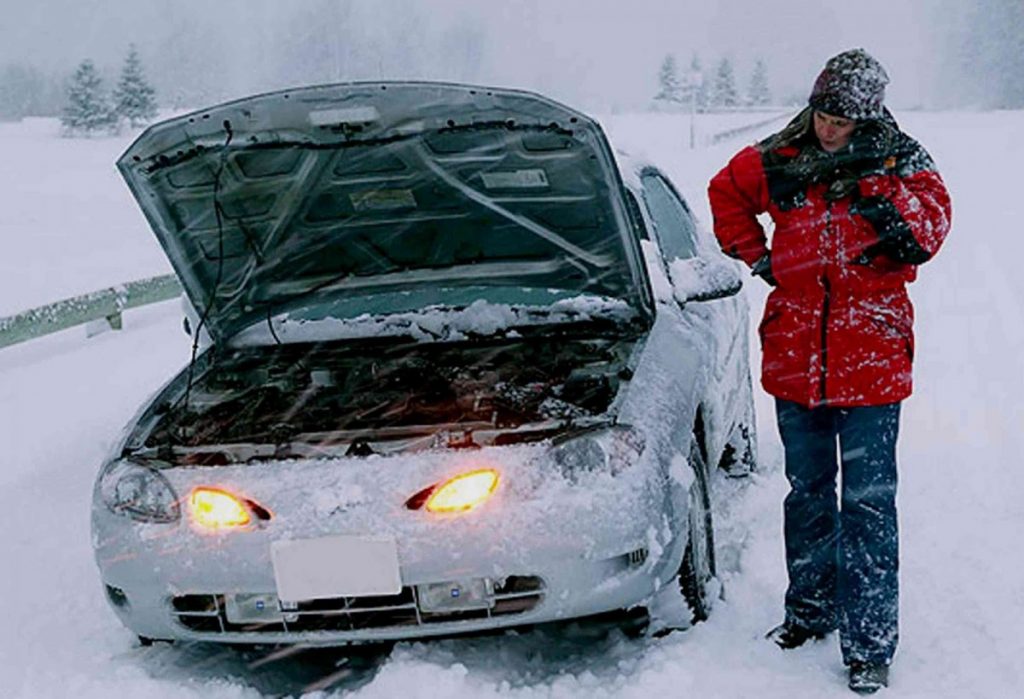 Как не замерзнуть в машине зимой?
