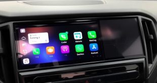 Осмотр мультимедийной системы: сенсорный экран и звук — практическое руководство для водителя