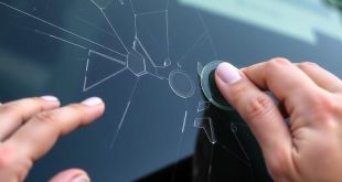 Осмотр лобового стекла: трещины и сколы — как вовремя заметить проблему и выбрать путь решения