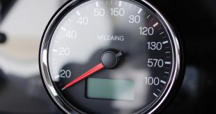 Осмотр пробега: как выявить скрученный одометр