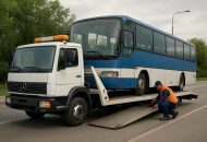 Вызвать эвакуатор для автобуса: как сделать быстро, безопасно и без лишних трат